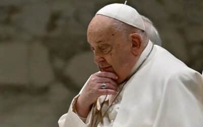 Pope Francis will be discharged from the hospital on Sunday, doctors announce