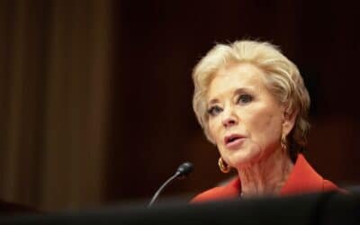 The WWE co -founder, Linda McMahon, confirmed as Secretary of Education The WWE co -founder, Linda McMahon, confirmed as Secretary of Education