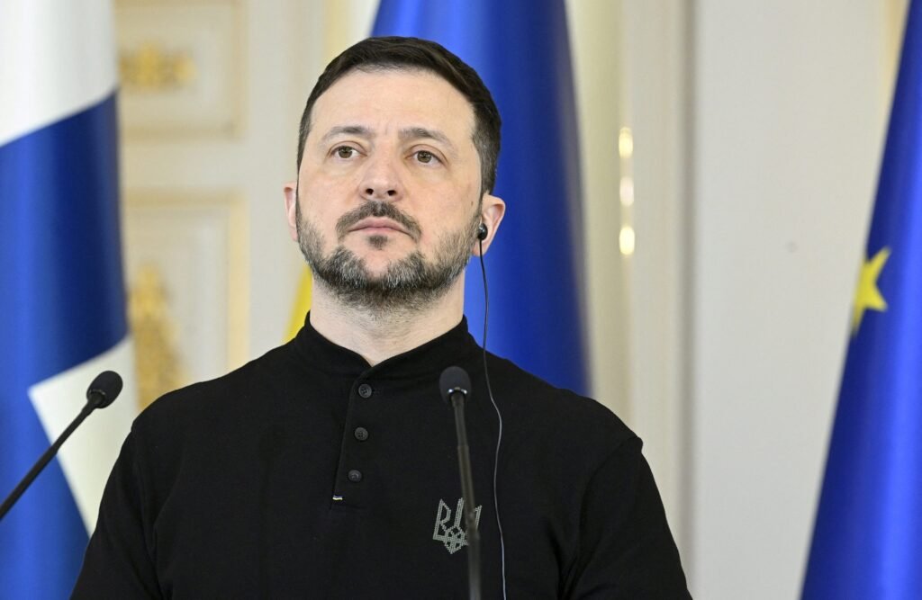 Trump talks to Zelenskyy of Ukraine after Putin rejected the 30 -day fire plan