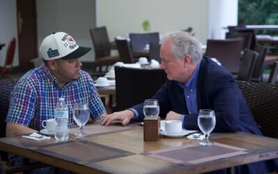 Maryland Sen. Van Hollen Shares Photo With Kilmar Abrego Garcia in El Salvador Maryland Sen. Van Hollen Shares Photo With Kilmar Abrego Garcia in El Salvador