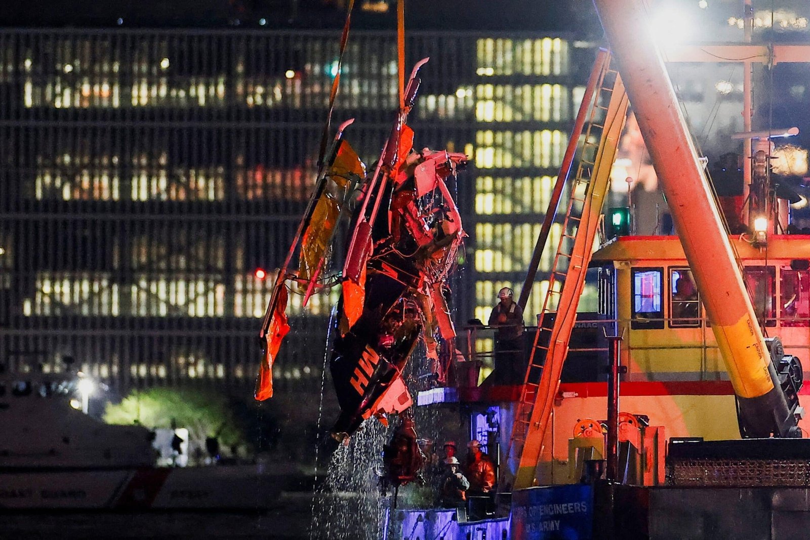 New York City Helicopter shock: The authorities are looking for answers after 6 dead