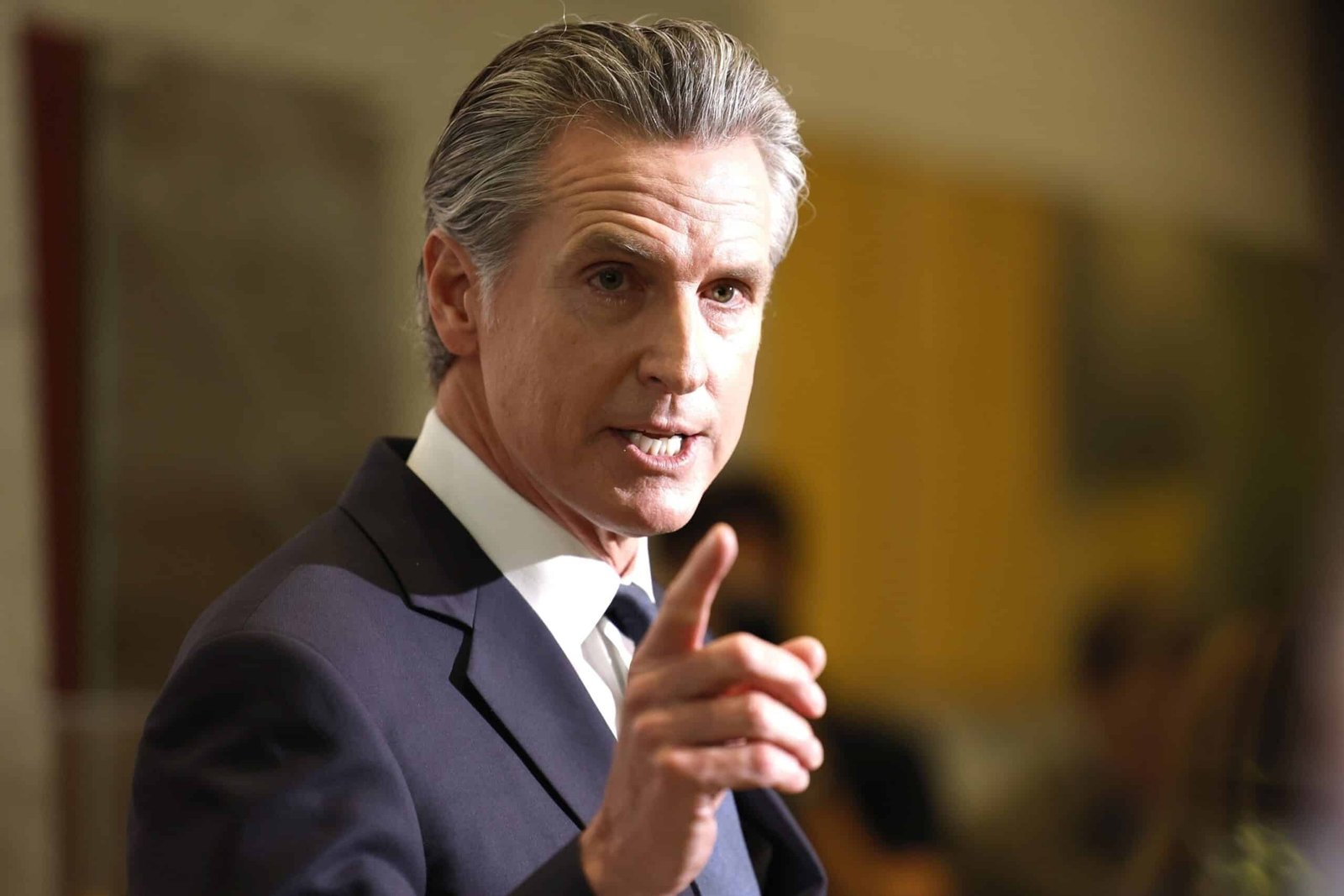 California Newsom governor demands Fox News for $ 787 million per defamation