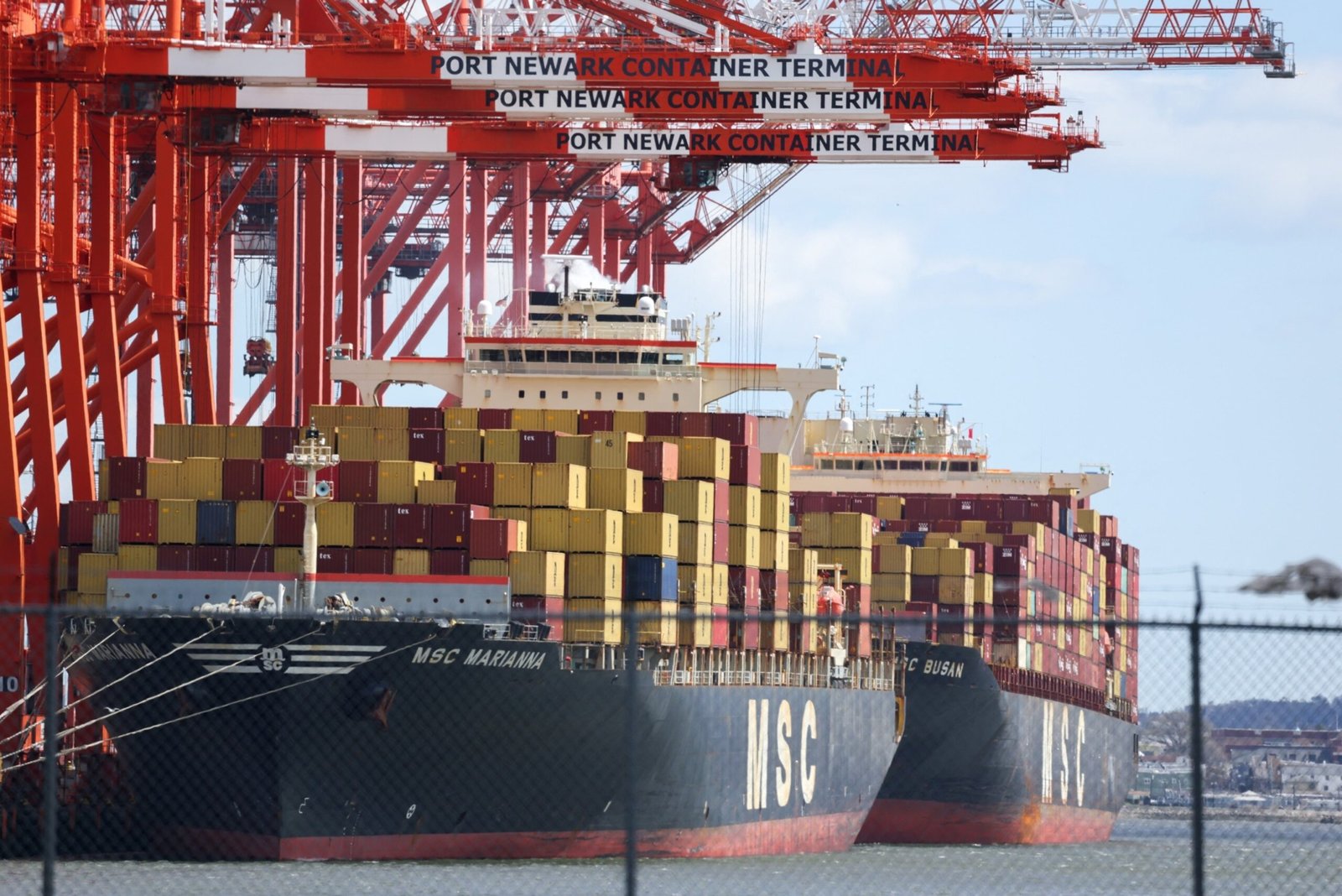 'Great week' of established economic data to try Trump rates