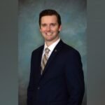 The councilor of Virginia burned in a personal attack in his office: Police
