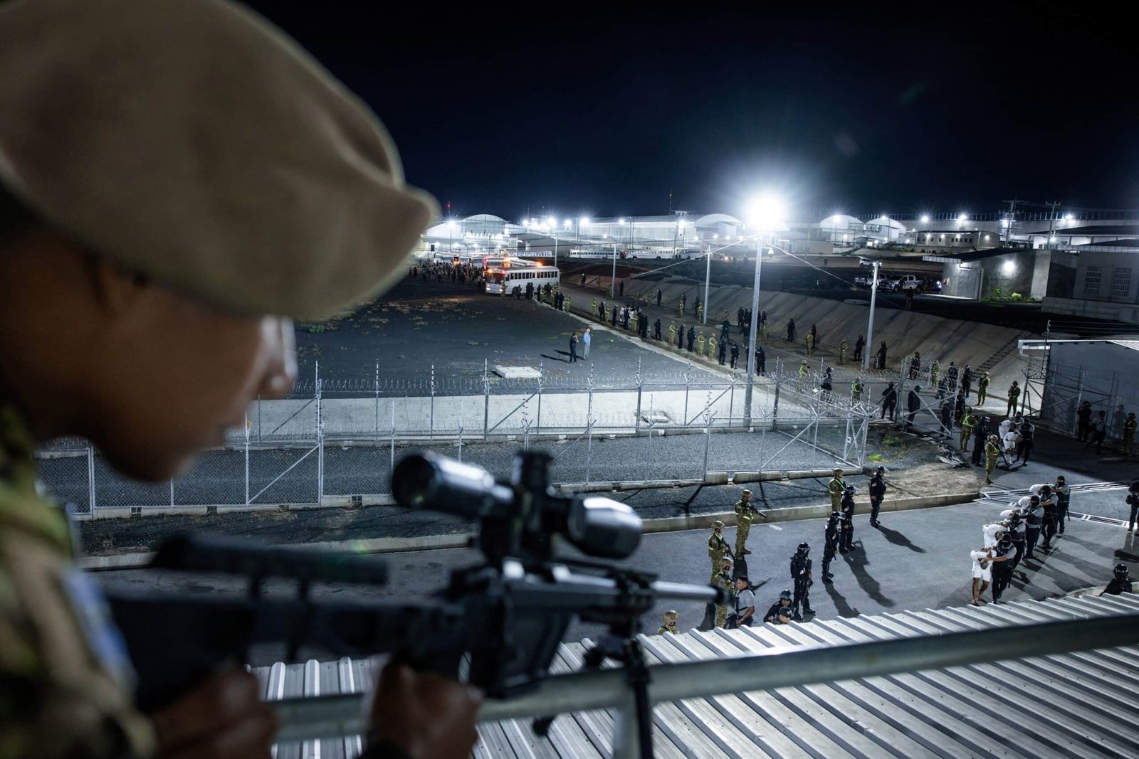 The migrants who were sent to CECOT are the responsibility of us, El Salvador tells the UN.